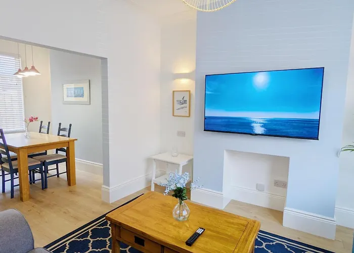 Sea Breeze House * Scarborough