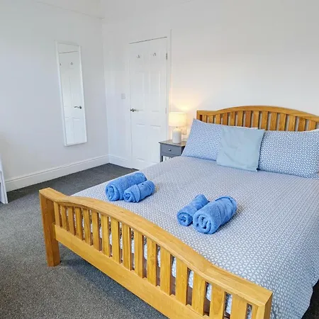 Sea Breeze House * Scarborough